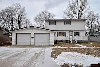 114 114 W Martin St, Lewisville, MN 56060