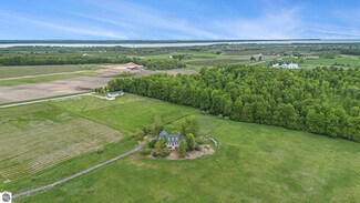 7111 Tobeco Creek Dr, Williamsburg, MI 49690