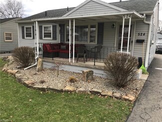 524 Moore St, Hubbard, OH 44425