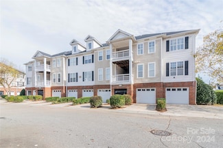 6227 Creek Park Dr, Charlotte, NC 28262