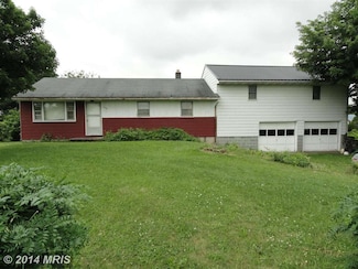 5270 Race Track Rd, Saint Thomas, PA 17252