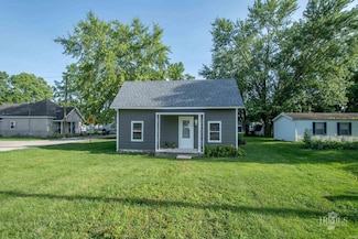 211 E Lincoln St, Gaston, IN 47342