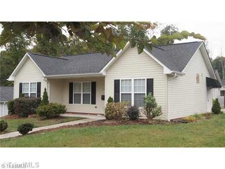 407 S 5th Ave, Mayodan, NC 27027