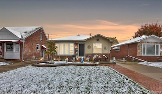 7140 Luana Ave, Allen Park, MI 48101