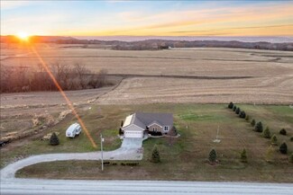 62566 250th St, Glenwood, IA 51534