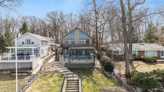 23400 S Shore Dr, Edwardsburg, MI 49112