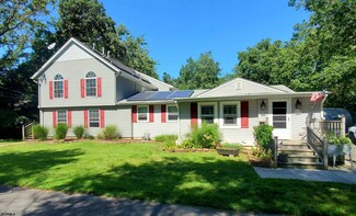 319 Melody Ln, Linwood, NJ 08221
