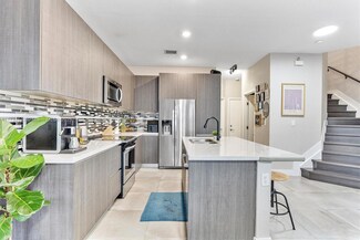 405 SW 91st Place, Miami, FL 33174