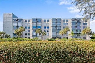644 Island Way Unit 304, Clearwater Beach, FL 33767