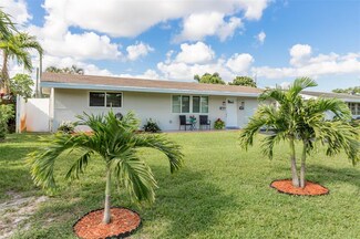 8260 NW 11th Ct, Pembroke Pines, FL 33024
