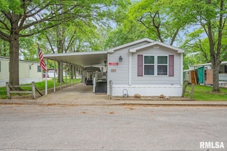 106 Hickory Dr, Morton, IL 61550