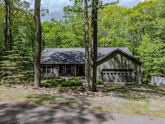 390 Aster Cir, Terra Alta, WV 26764