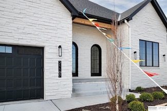 21107 Laurel Ave, Elkhorn, NE 68022