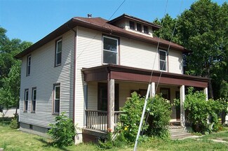 106 Rich St, Horicon, WI 53032