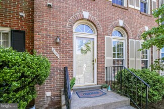 6103 Summer Park Ln, Alexandria, VA 22315