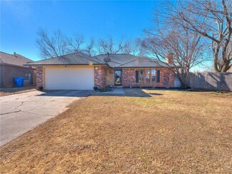 1904 Sunflower Cir, Norman, OK 73072
