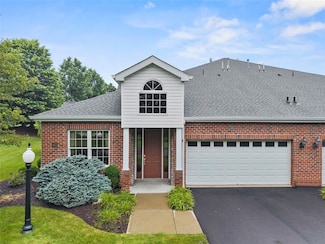 402 Providence Ct, Valencia, PA 16059