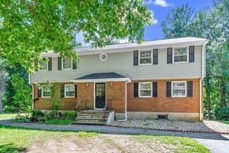 215 School St Unit R, Acton, MA 01720