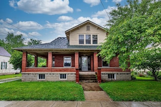 107 Eaton St, College Corner, OH 45003