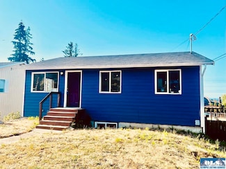 619 Lopez Ave, Port Angeles, WA 98362