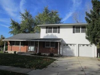 330 N Winston Dr, Palatine, IL 60074