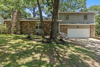 2725 Charter Oak Dr, Little Rock, AR 72227