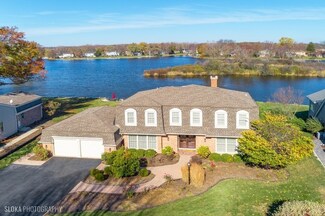 1400 Lake Shore Dr S, Barrington, IL 60010