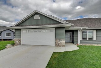 3906 Bluebird Dr SW, Cedar Rapids, IA 52404