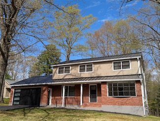 957 Neal Rd, Endicott, NY 13760
