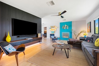 2227 Paseo Roseta, Palm Springs, CA 92262