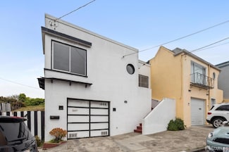 209 Bridgeview Dr, San Francisco, CA 94124