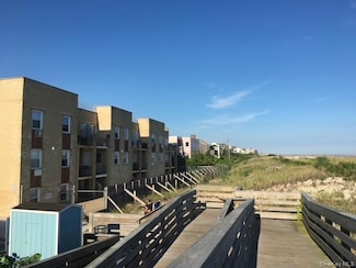 951 Oceanfront Unit 16, Long Beach, NY 11561