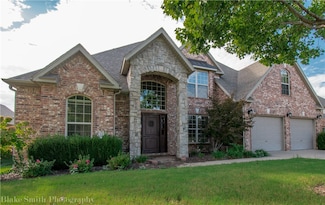 2247 N Berkleigh Dr, Fayetteville, AR 72704