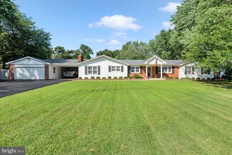 10586 Deacon Rd, White Plains, MD 20695