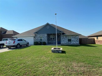 705 Sharon Ln, Whitewright, TX 75491