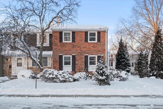 944 Cardiff Ct Unit III, Schaumburg, IL 60194