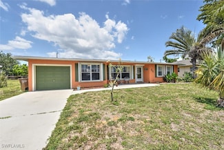 725 Sesame Ct, Cape Coral, FL 33904