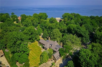 10494 Lake Shore Blvd, Cleveland, OH 44108
