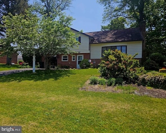 1510 Springside Dr, Lancaster, PA 17603