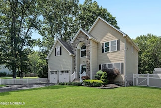 24 Friendship Rd, Howell, NJ 07731