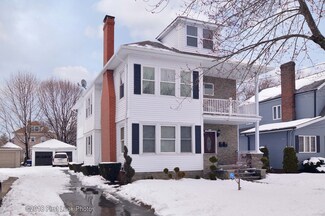 32 Nelson St, Providence, RI 02908