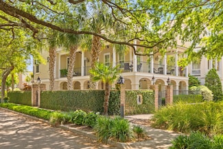 121 W Shipyard Rd, Mount Pleasant, SC 29464