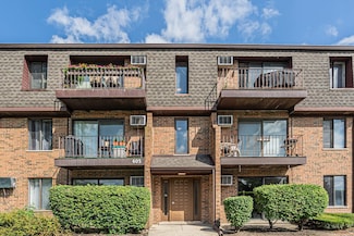 605 N Briar Hill Ln Unit 2, Addison, IL 60101