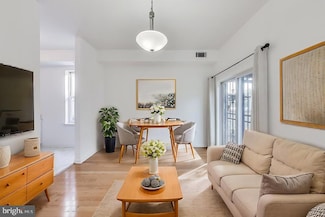 514 U St NW Unit 9, Washington, DC 20001