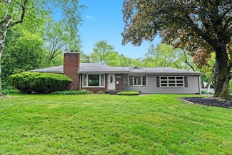 46351 W Main St, Northville, MI 48167