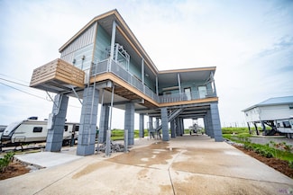 118 Herbert St, Grand Isle, LA 70358
