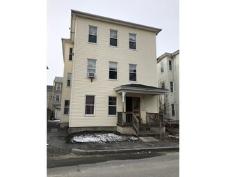 23 Hacker St, Worcester, MA 01603