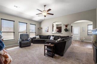 3015 Watercrest Dr, Sanger, TX 76266