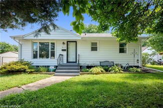217 E Thornton Ave, Des Moines, IA 50315