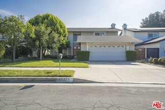 10228 Hanna Ave, Chatsworth, CA 91311